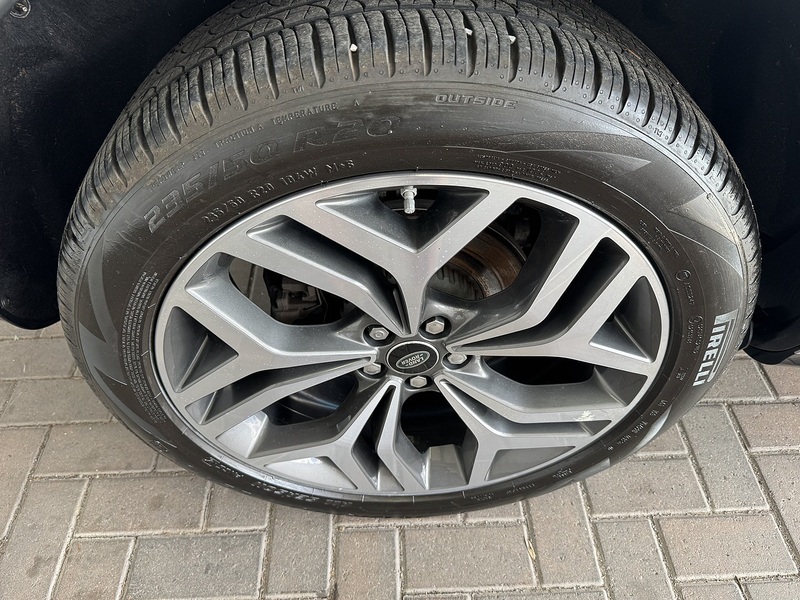 Land Rover 2.0 D200 MHEV R-Dynamic HSE SUV 5dr Diesel Auto 4WD Euro 6 (s/s) (204 ps)