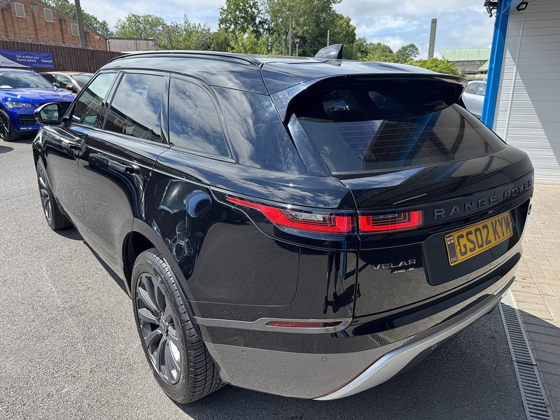 Land Rover 2.0 D180 R-Dynamic SE SUV 5dr Diesel Auto 4WD Euro 6 (s/s) (180 ps)