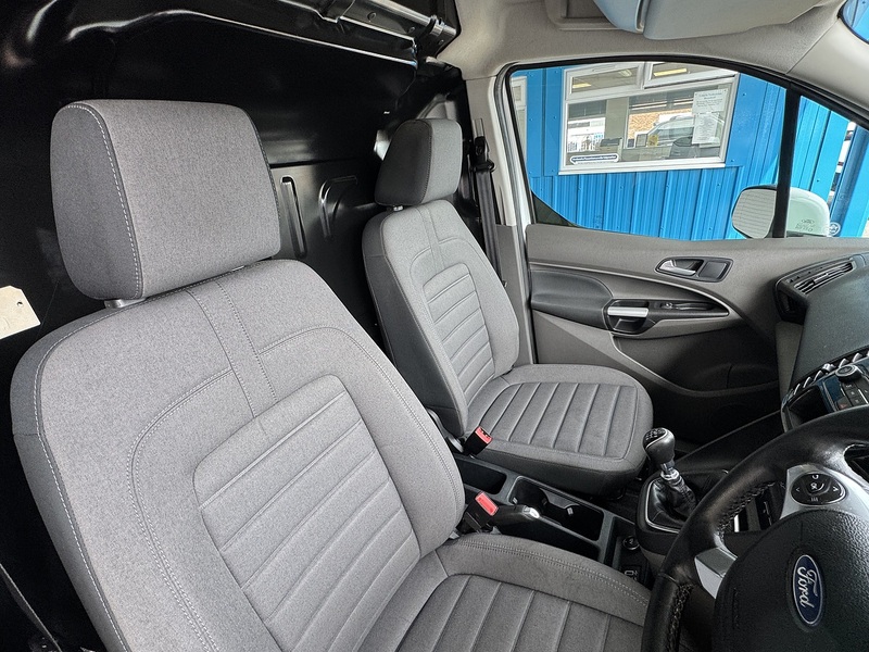 Ford 240 EcoBlue Limited Panel Van 1.5 Manual Diesel