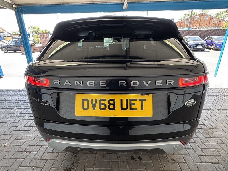 Land Rover 2.0 D240 R-Dynamic HSE SUV 5dr Diesel Auto 4WD Euro 6 (s/s) (240 ps)