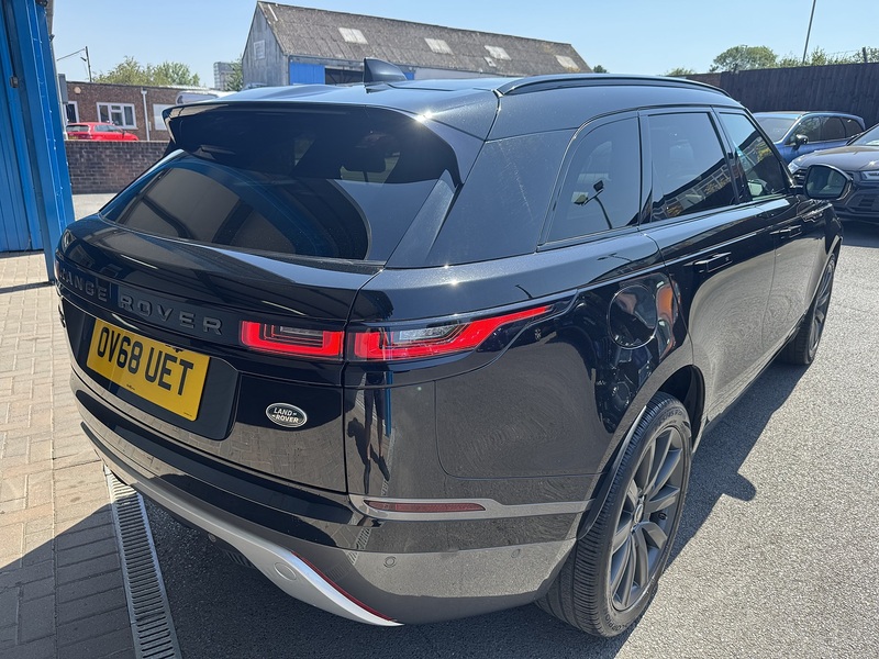 Land Rover 2.0 D240 R-Dynamic HSE SUV 5dr Diesel Auto 4WD Euro 6 (s/s) (240 ps)