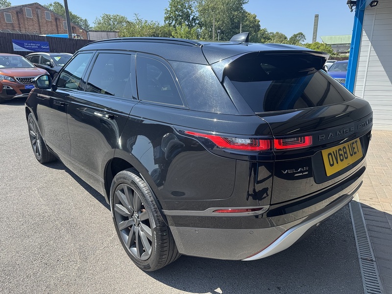 Land Rover 2.0 D240 R-Dynamic HSE SUV 5dr Diesel Auto 4WD Euro 6 (s/s) (240 ps)