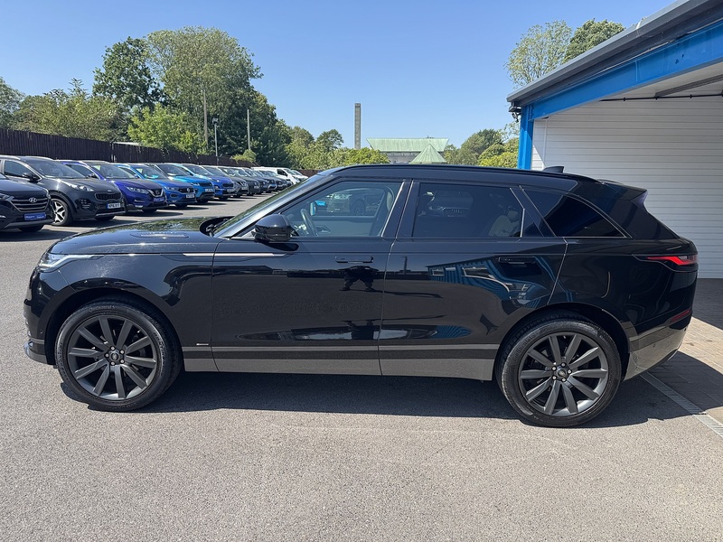 Land Rover 2.0 D240 R-Dynamic HSE SUV 5dr Diesel Auto 4WD Euro 6 (s/s) (240 ps)