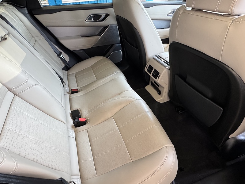 Land Rover 2.0 D240 R-Dynamic HSE SUV 5dr Diesel Auto 4WD Euro 6 (s/s) (240 ps)