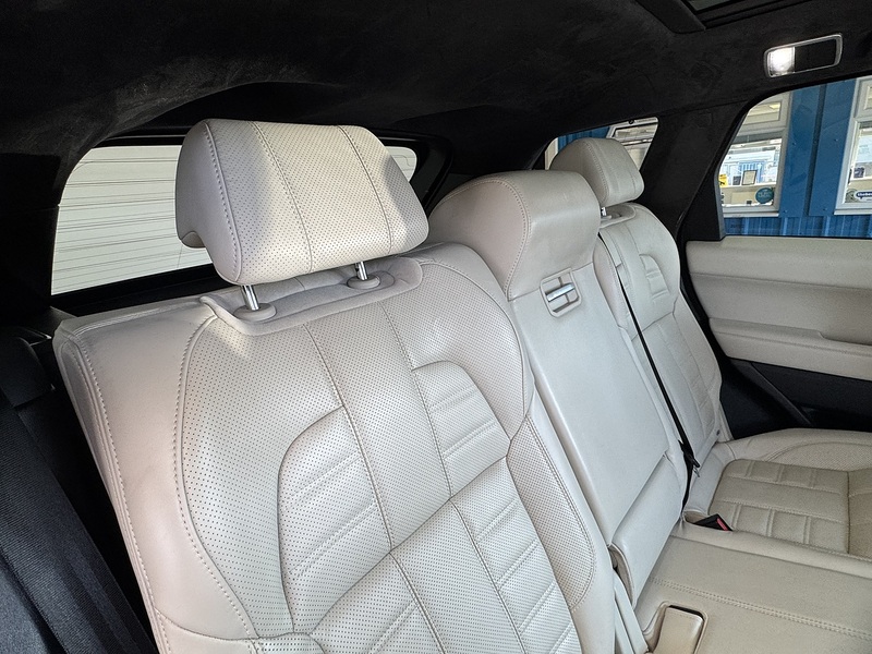 Land Rover 3.0 SD V6 Autobiography Dynamic SUV 5dr Diesel Auto 4WD Euro 6 (s/s) (306 ps)