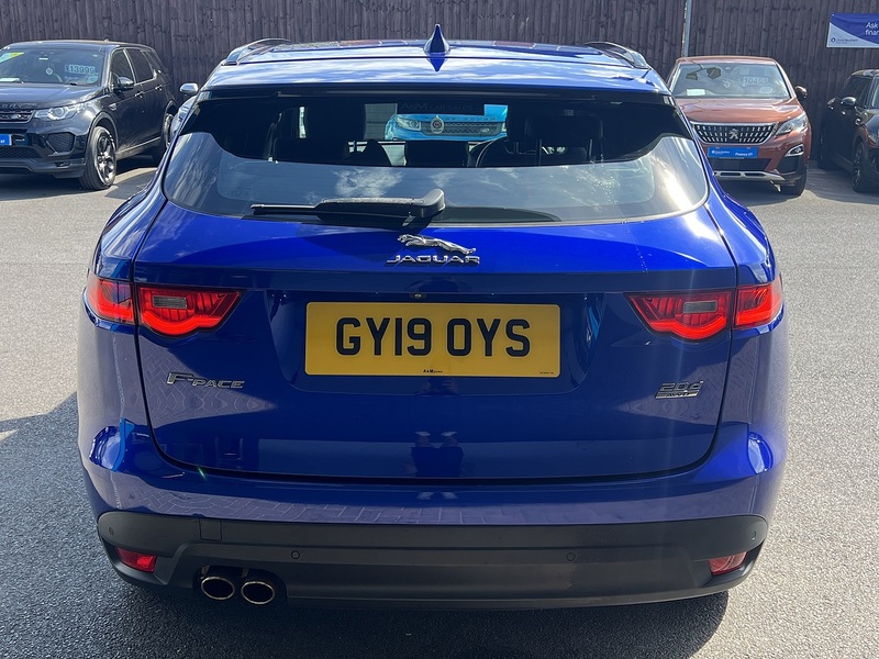 Jaguar 2.0 D180 R-Sport SUV 5dr Diesel Auto AWD Euro 6 (s/s) (180 ps)