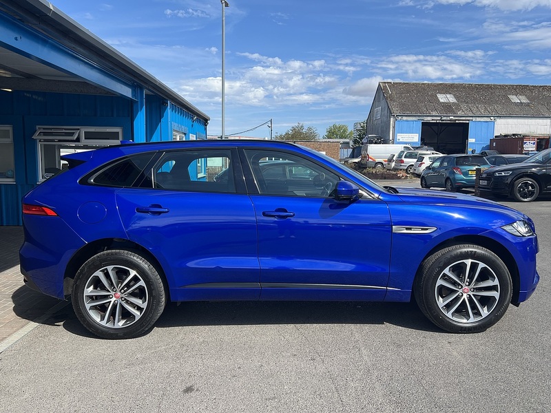 Jaguar 2.0 D180 R-Sport SUV 5dr Diesel Auto AWD Euro 6 (s/s) (180 ps)
