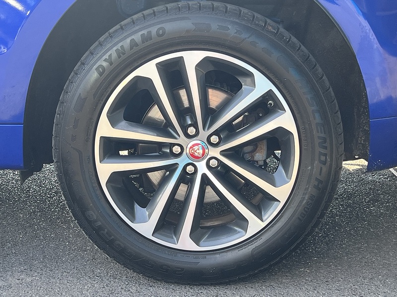 Jaguar 2.0 D180 R-Sport SUV 5dr Diesel Auto AWD Euro 6 (s/s) (180 ps)