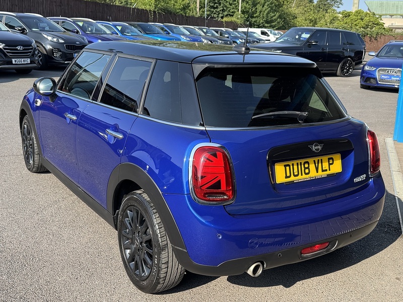 MINI 1.5 Cooper Hatchback 5dr Petrol Manual Euro 6 (s/s) (136 ps)