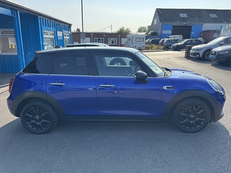 MINI 1.5 Cooper Hatchback 5dr Petrol Manual Euro 6 (s/s) (136 ps)
