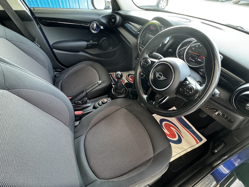 MINI 1.5 Cooper Hatchback 5dr Petrol Manual Euro 6 (s/s) (136 ps)