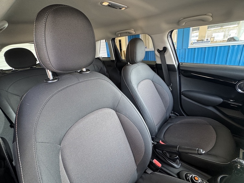 MINI 1.5 Cooper Hatchback 5dr Petrol Manual Euro 6 (s/s) (136 ps)