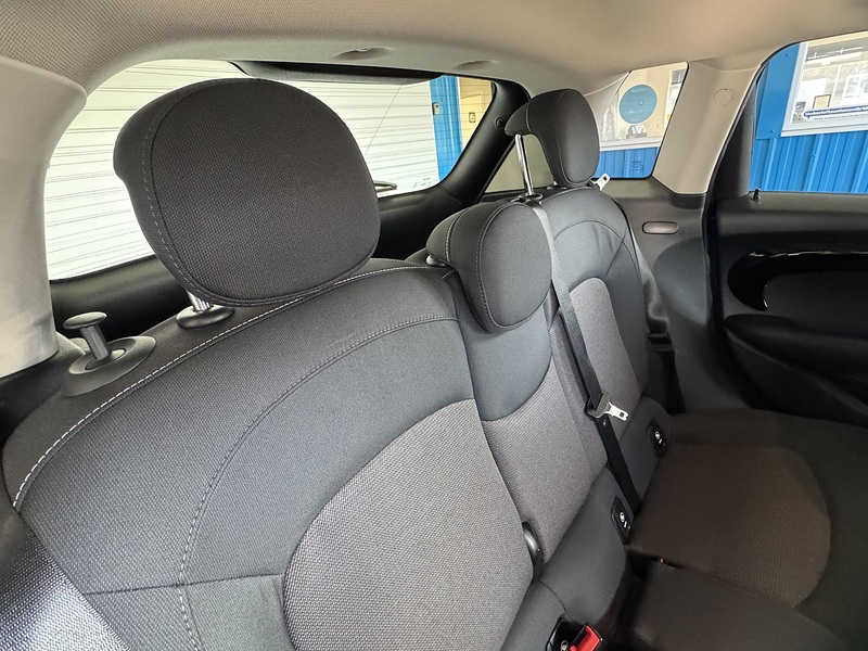 MINI 1.5 Cooper Hatchback 5dr Petrol Manual Euro 6 (s/s) (136 ps)
