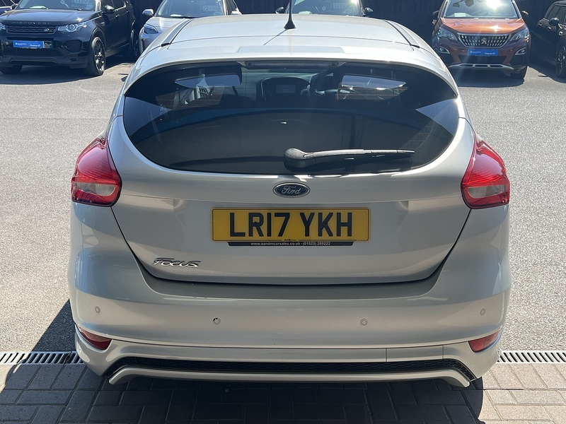Ford 1.5 TDCi ST-Line Hatchback 5dr Diesel Manual Euro 6 (s/s) (120 ps)