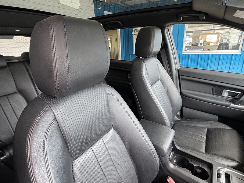 Land Rover 2.0 TD4 Landmark SUV 5dr Diesel Auto 4WD Euro 6 (s/s) (180 ps)