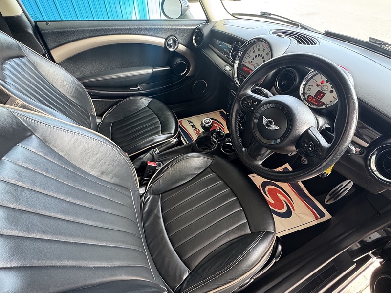 MINI 1.6 Cooper S Bond Street Estate 5dr Petrol Manual Euro 5 (s/s) (184 ps)