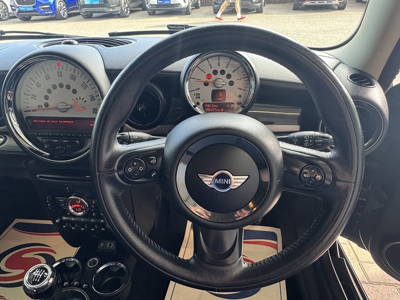 MINI 1.6 Cooper S Bond Street Estate 5dr Petrol Manual Euro 5 (s/s) (184 ps)