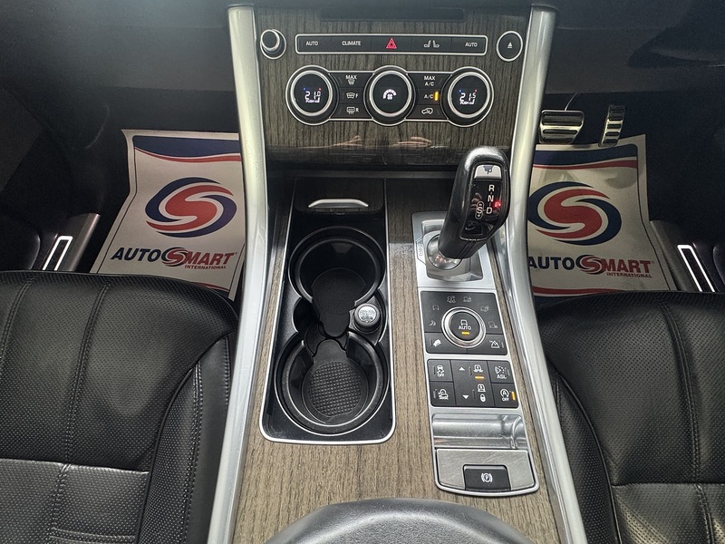 Land Rover SD V6 Autobiography Dynamic SUV 3.0 Automatic Diesel