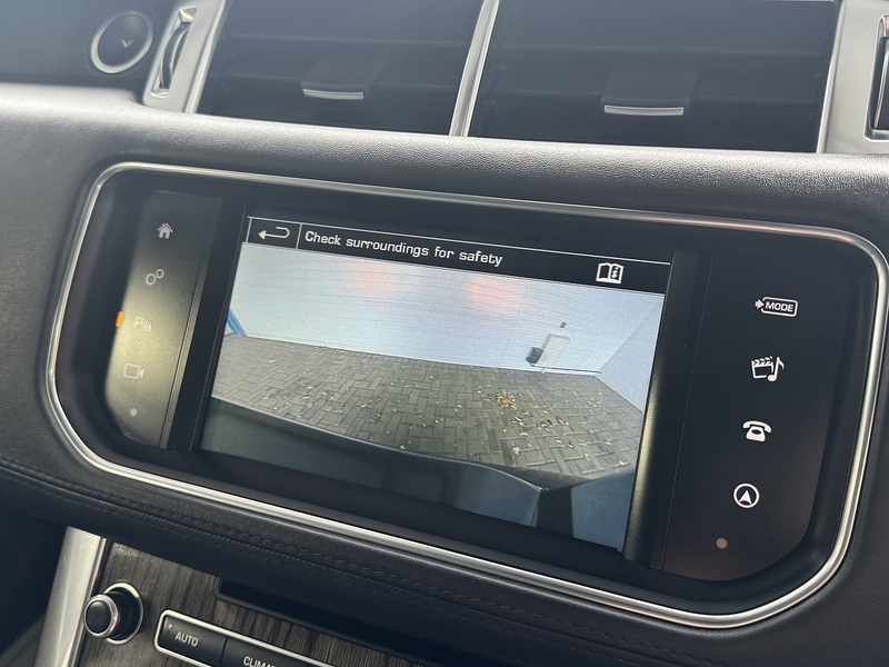 Land Rover SD V6 Autobiography Dynamic SUV 3.0 Automatic Diesel