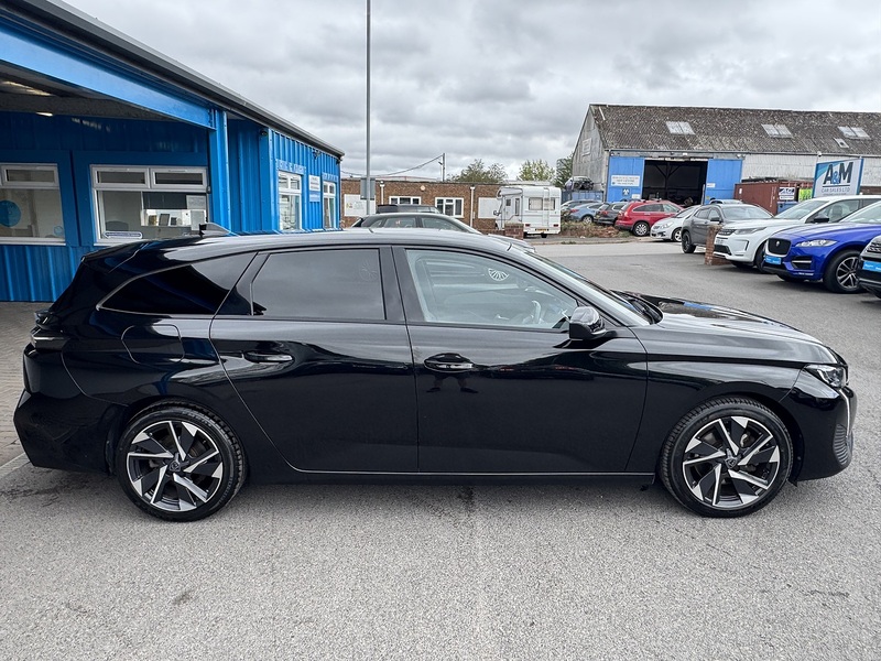 Peugeot 1.5 BlueHDi Allure Premium Estate 5dr Diesel EAT Euro 6 (s/s) (130 ps)