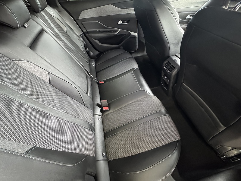 Peugeot 1.5 BlueHDi Allure Premium Estate 5dr Diesel EAT Euro 6 (s/s) (130 ps)