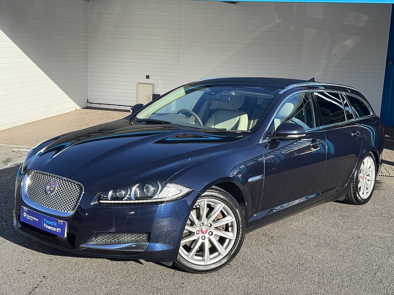 Jaguar 2.2d Premium Luxury Sportbrake 5dr Diesel Auto Euro 5 (s/s) (200 ps)