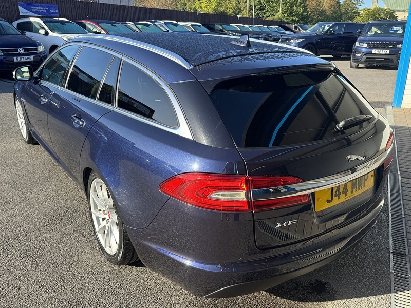 Jaguar 2.2d Premium Luxury Sportbrake 5dr Diesel Auto Euro 5 (s/s) (200 ps)