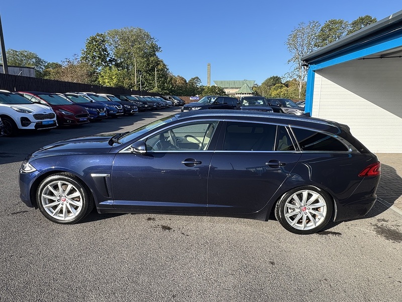 Jaguar 2.2d Premium Luxury Sportbrake 5dr Diesel Auto Euro 5 (s/s) (200 ps)