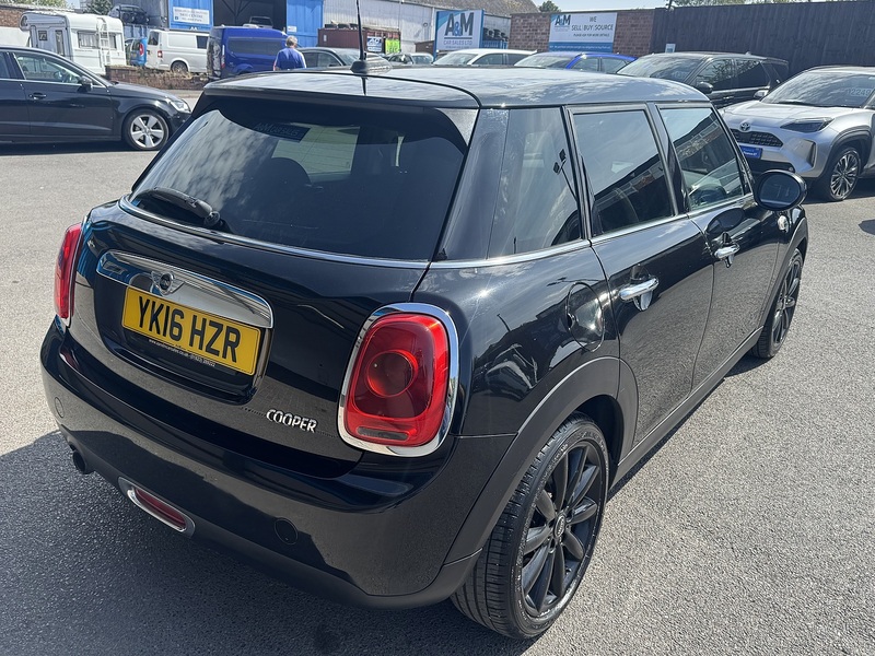 MINI 1.5 Cooper Hatchback 5dr Petrol Manual Euro 6 (s/s) (136 ps)