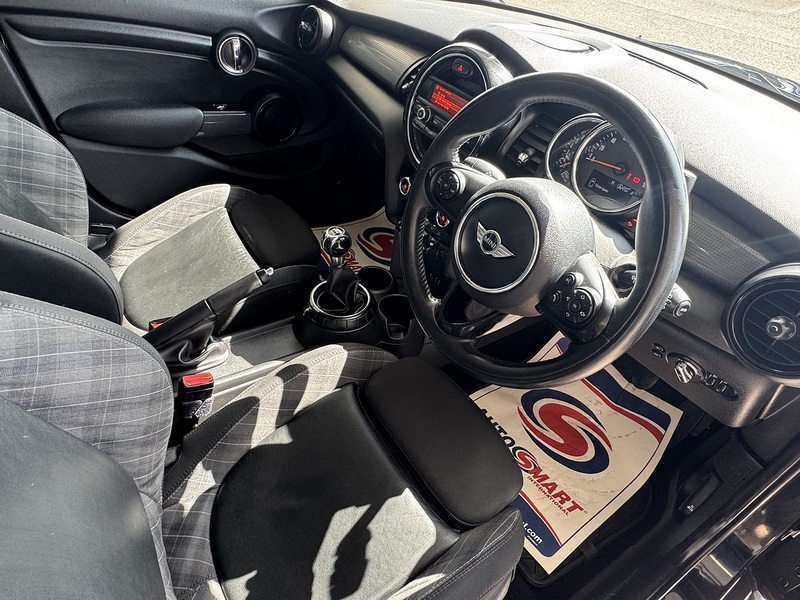 MINI 1.5 Cooper Hatchback 5dr Petrol Manual Euro 6 (s/s) (136 ps)