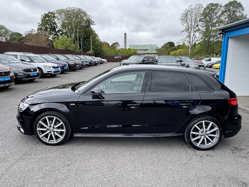 Audi 1.0 TFSI 30 Black Edition Sportback 5dr Petrol Manual Euro 6 (s/s) (116 ps)