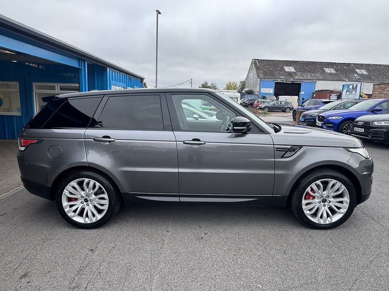 Land Rover SD HSE Dynamic SUV 3.0 Automatic Diesel