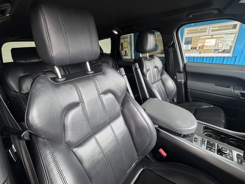 Land Rover SD HSE Dynamic SUV 3.0 Automatic Diesel