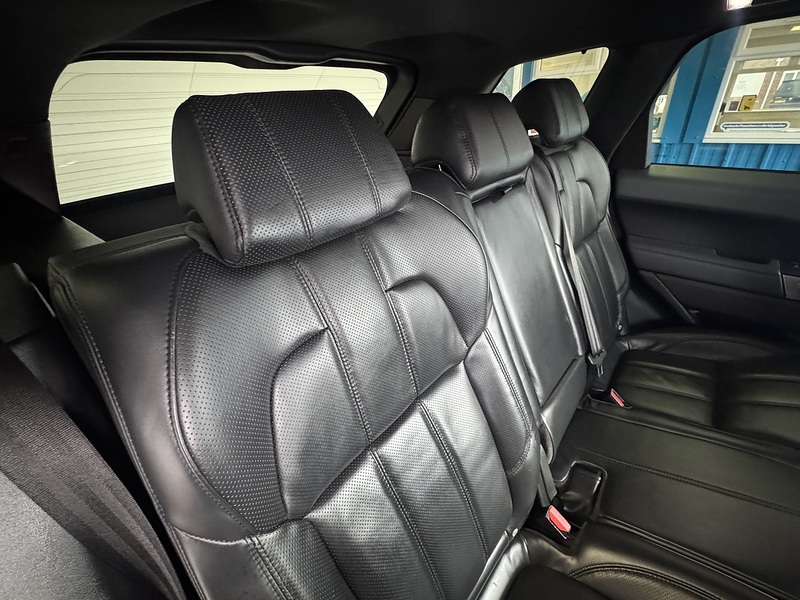 Land Rover SD HSE Dynamic SUV 3.0 Automatic Diesel