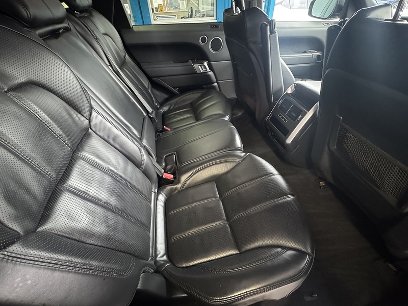 Land Rover SD HSE Dynamic SUV 3.0 Automatic Diesel