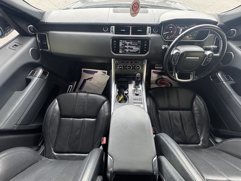Land Rover SD HSE Dynamic SUV 3.0 Automatic Diesel