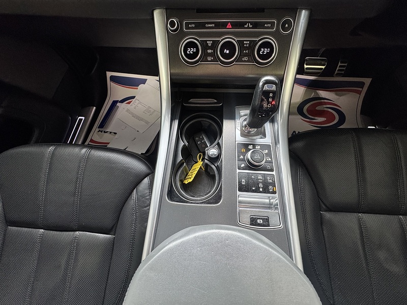 Land Rover SD HSE Dynamic SUV 3.0 Automatic Diesel