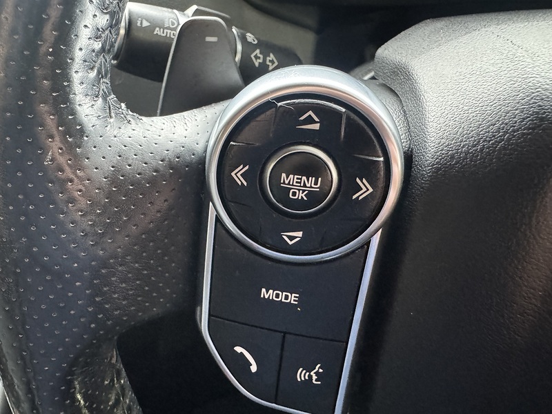 Land Rover SD HSE Dynamic SUV 3.0 Automatic Diesel