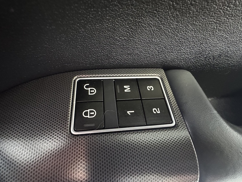 Land Rover SD HSE Dynamic SUV 3.0 Automatic Diesel