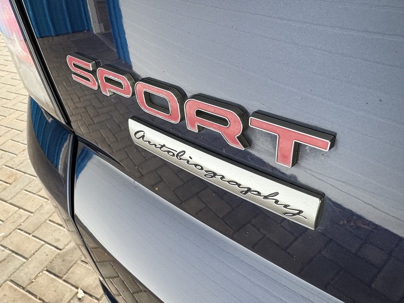 Land Rover SD V8 Autobiography Dynamic SUV 4.4 Automatic Diesel