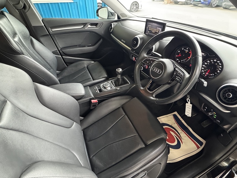 Audi 1.6 TDI 30 Sport Sportback 5dr Diesel Manual Euro 6 (s/s) (116 ps)