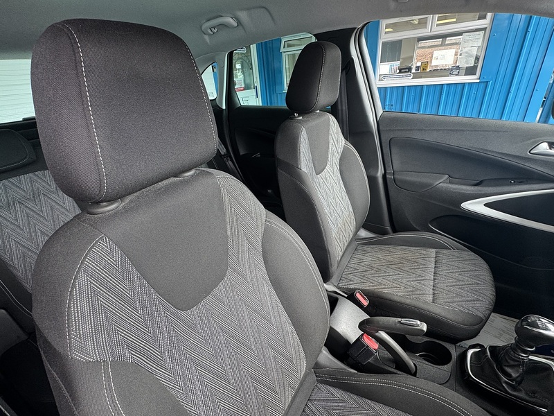Vauxhall 1.2 Turbo Griffin SUV 5dr Petrol Manual Euro 6 (s/s) (110 ps)