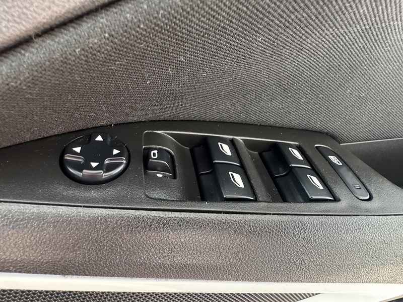 Vauxhall 1.2 Turbo Griffin SUV 5dr Petrol Manual Euro 6 (s/s) (110 ps)