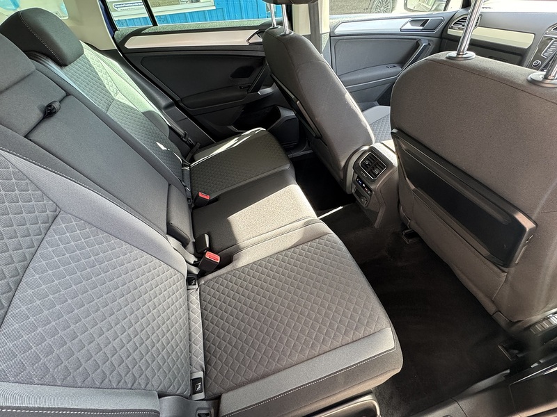 Volkswagen 2.0 TDI BlueMotion Tech SE SUV 5dr Diesel DSG 4Motion Euro 6 (s/s) (150 ps)