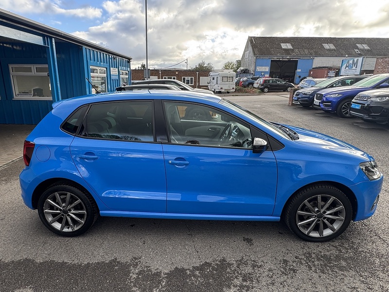 Volkswagen 1.2 TSI BlueMotion Tech SE Design Hatchback 5dr Petrol DSG Euro 6 (s/s) (90 ps)