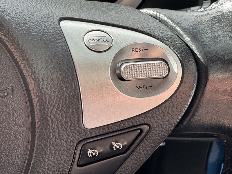 Nissan Bose Personal Edition SUV 1.6 Manual Petrol