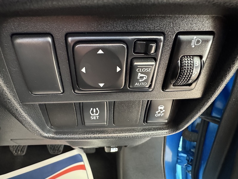 Nissan Bose Personal Edition SUV 1.6 Manual Petrol