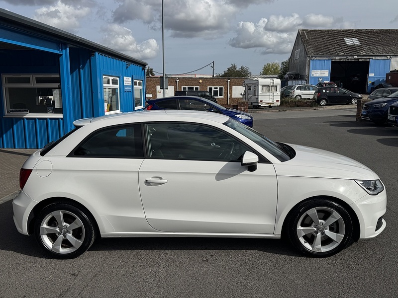 Audi 1.6 TDI Sport Hatchback 3dr Diesel Manual Euro 6 (s/s) (116 ps)