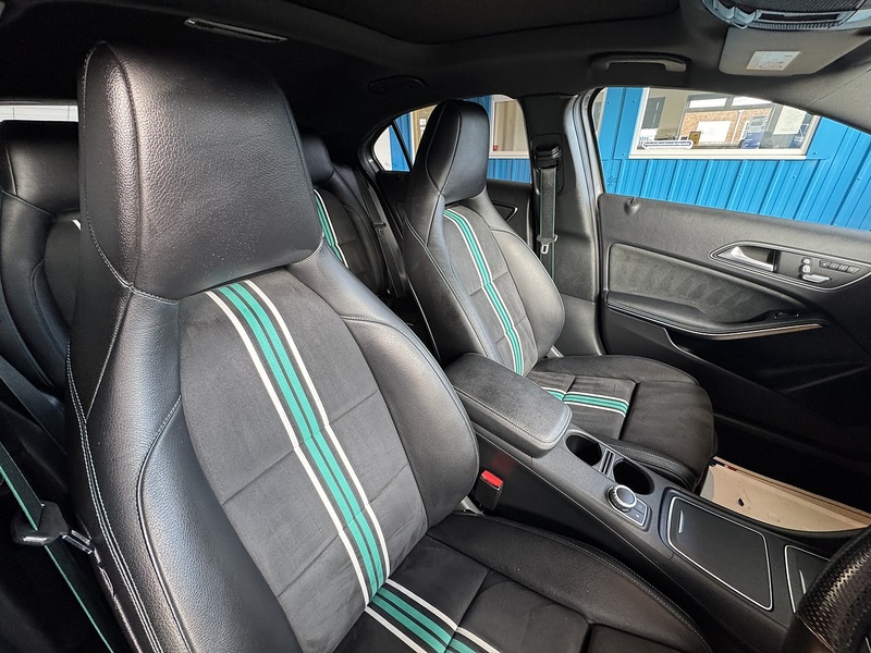 Mercedes-Benz 2.1 A220d Motorsport Edition (Premium) Hatchback 5dr Diesel 7G-DCT Euro 6 (s/s) (177 ps)