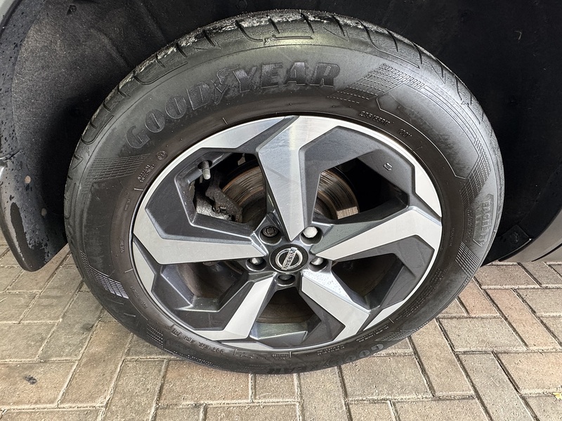 Nissan 1.3 DIG-T MHEV Premiere Edition SUV 5dr Petrol Hybrid Manual Euro 6 (s/s) (140 ps)
